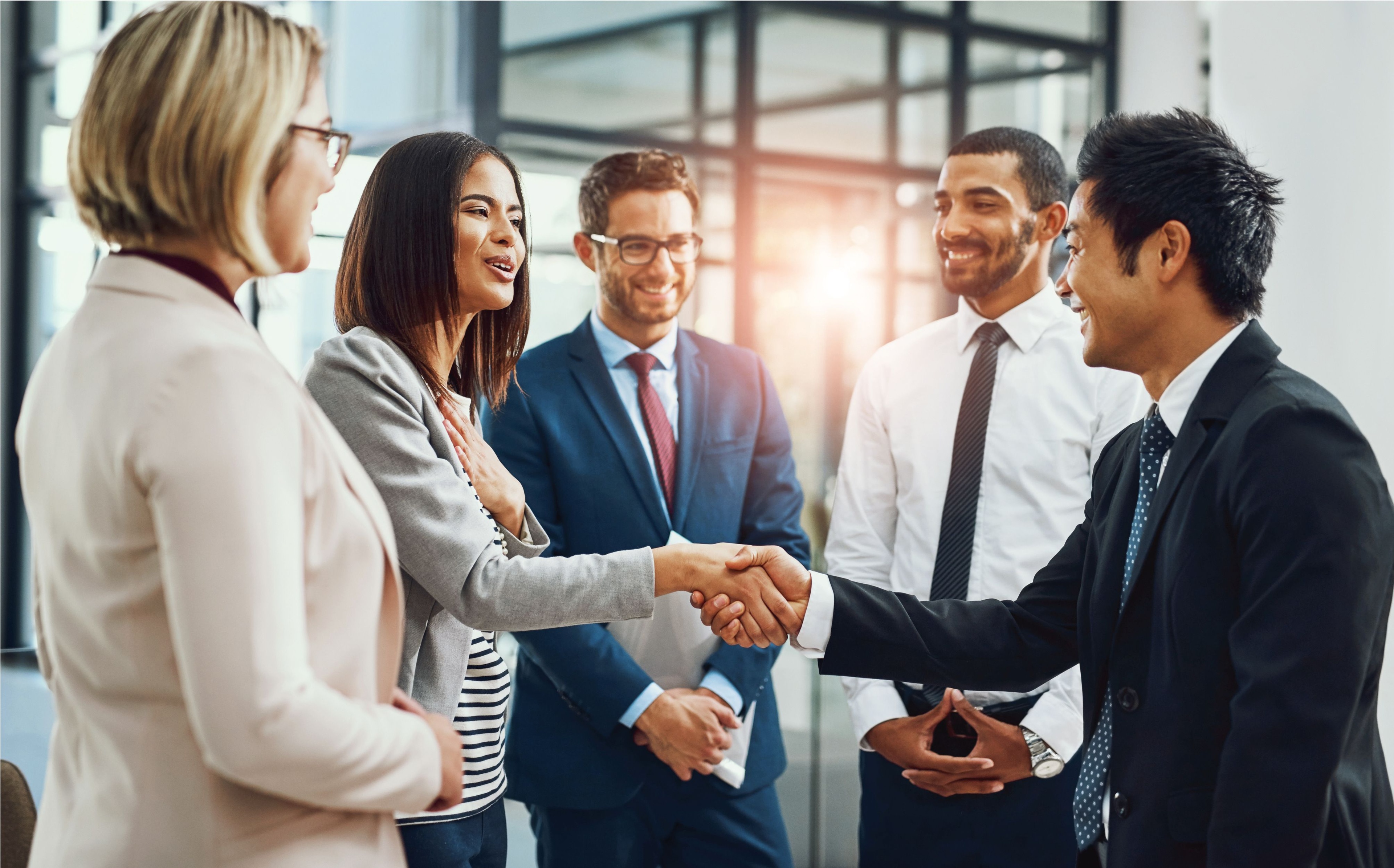 Who the OneAviz Partner Program Is For